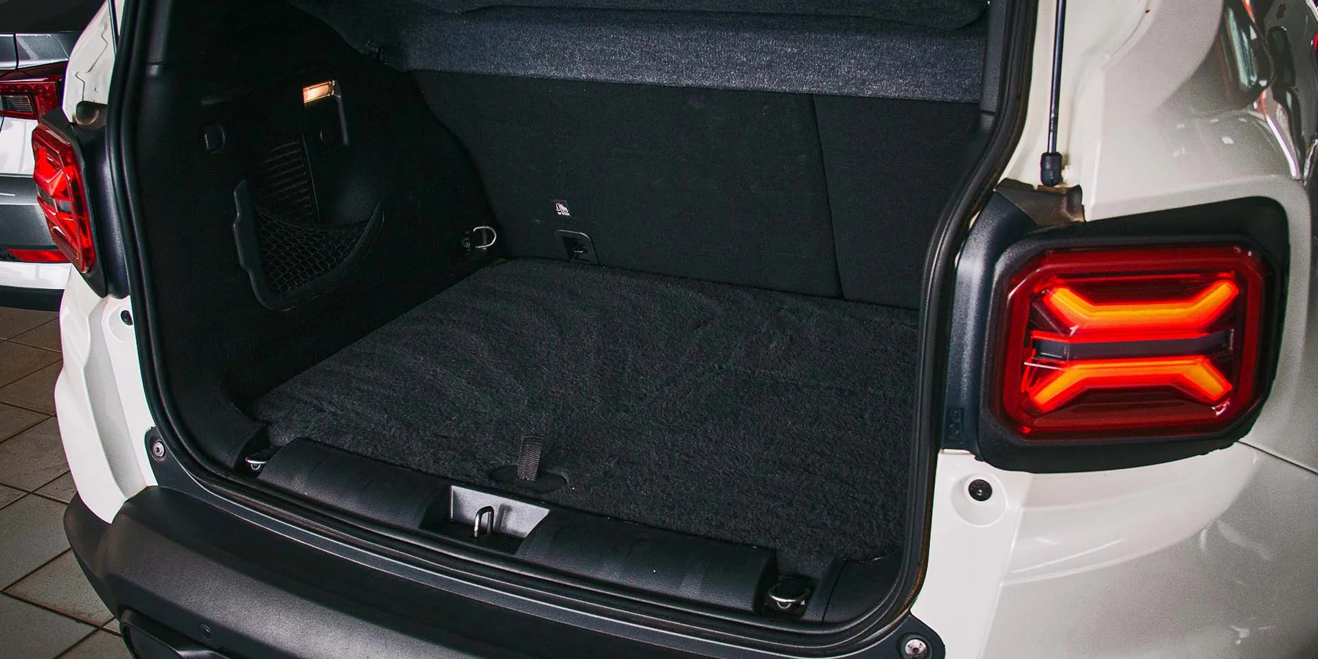 Porta malas do carro Renegade Longitude 1.3